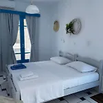 Giavasi Seaside * פויניקיון