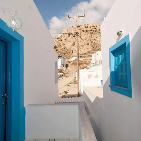 Giavasi Seaside Apartman Finíki