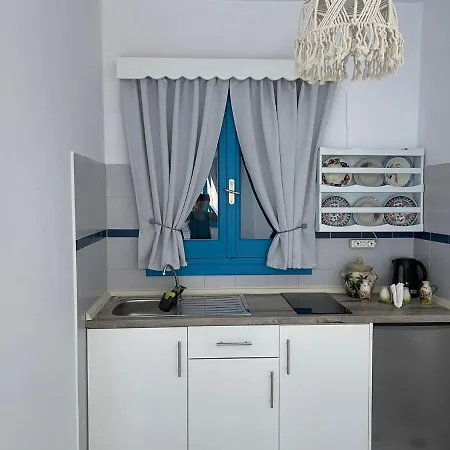 Giavasi Seaside Apartman *