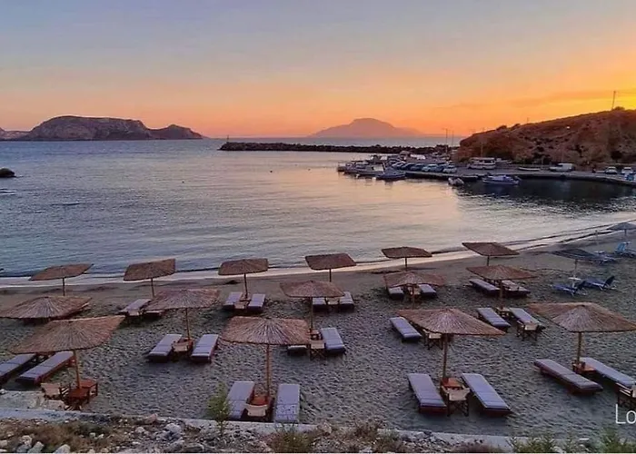 Giavasi Seaside * Foiníkion