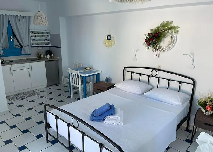 Giavasi Seaside شقة