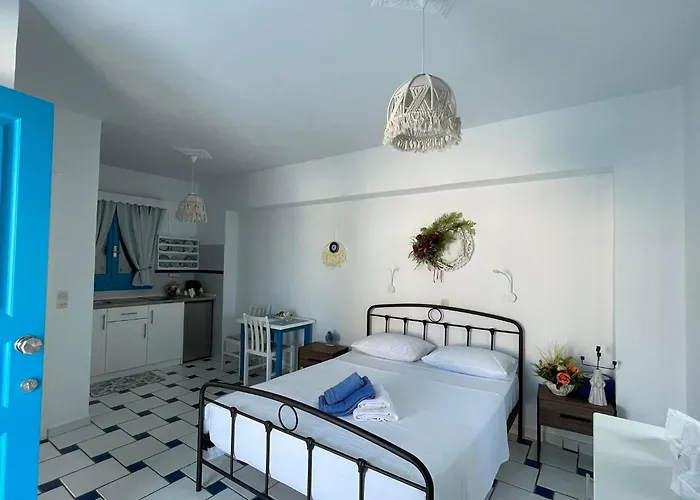 شقة Giavasi Seaside Foiníkion